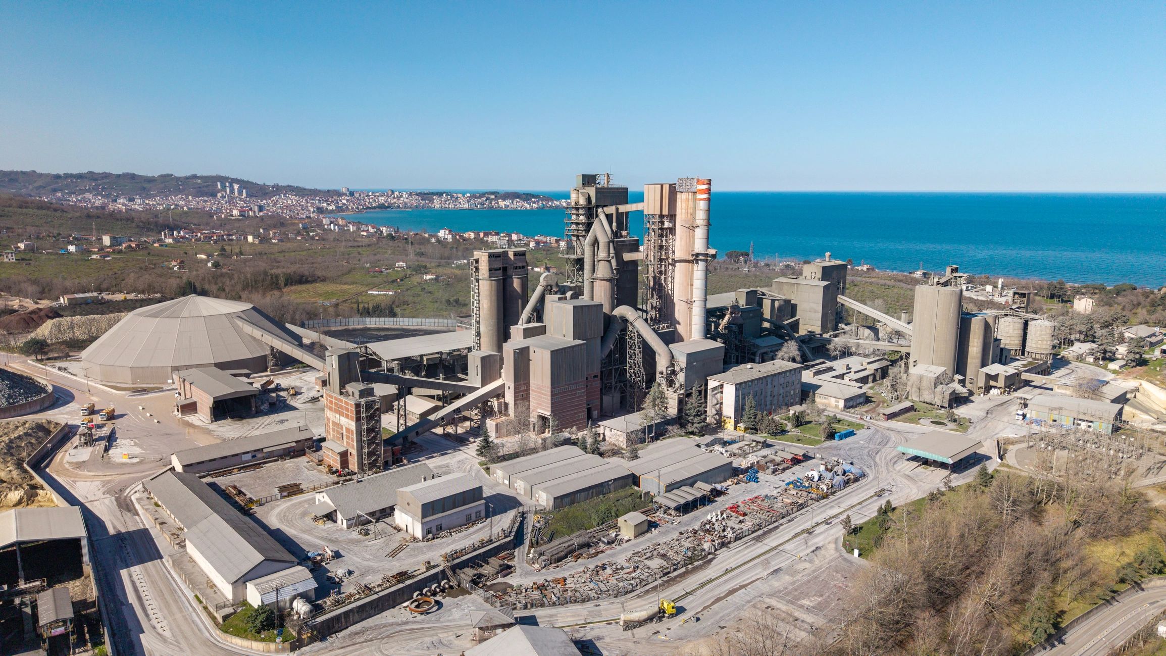 Industrial site suitable for factory dismantling services